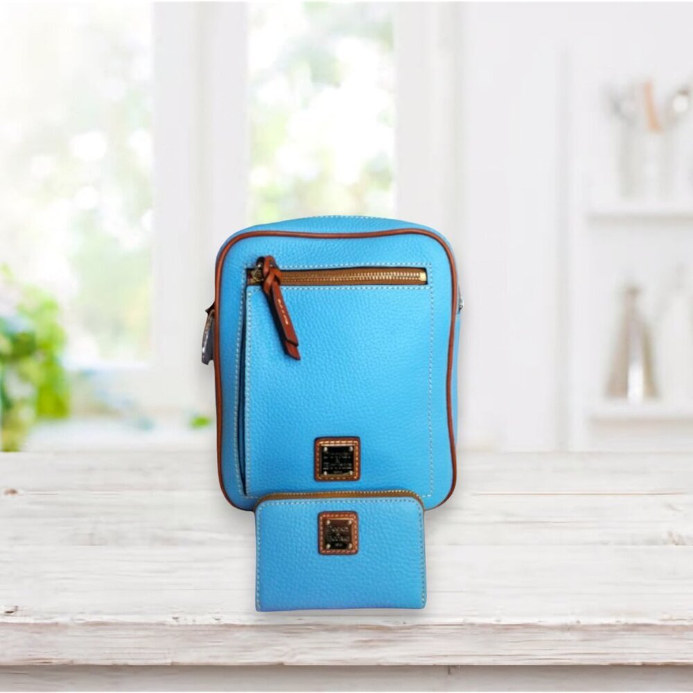 D&B Camera Crossbody Set
